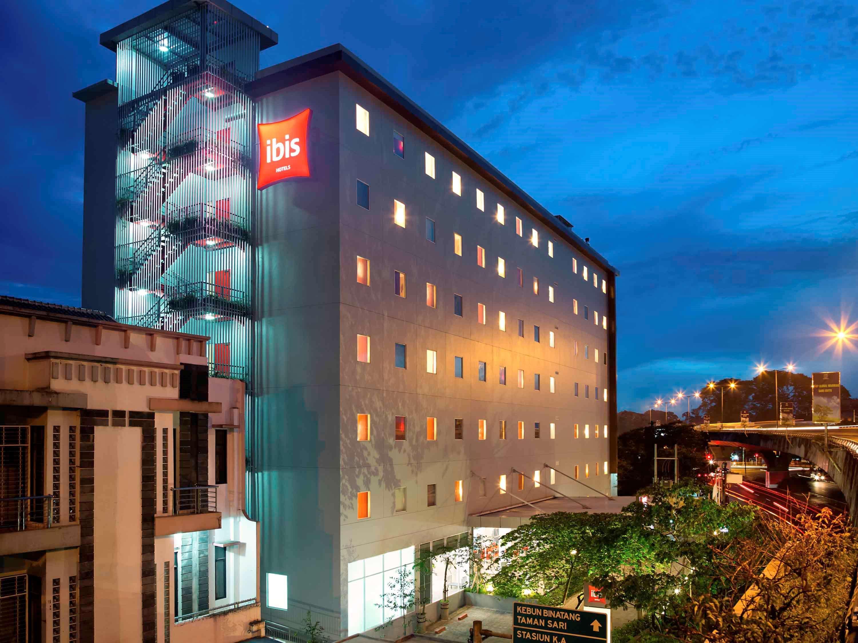 Ibis Bandung Pasteur Hotel Exterior foto