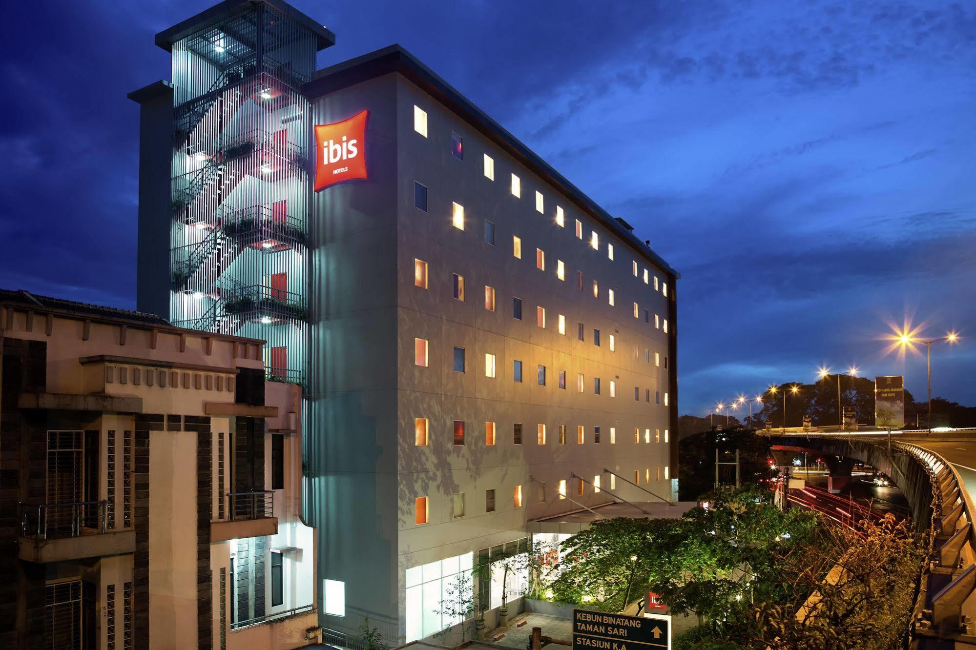 Ibis Bandung Pasteur Hotel Exterior foto